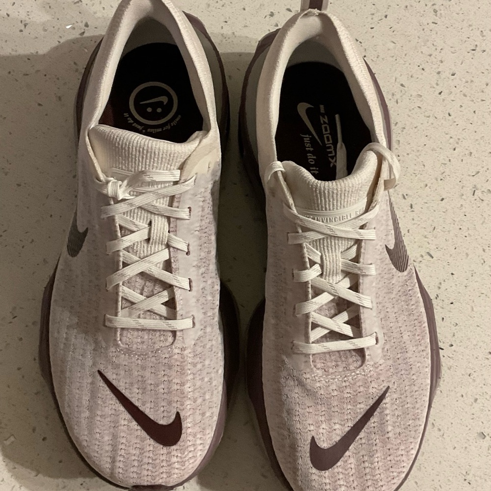 Nike ZoomX Cream and Maroon Running Shoes